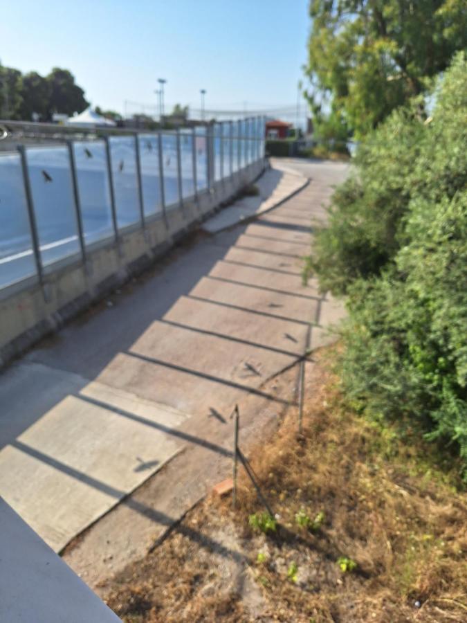 House Airport Pallini Metro Station New Changes Made Plus Taxi Service On Demand Экстерьер фото